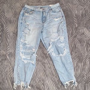 American eagle mom Jean